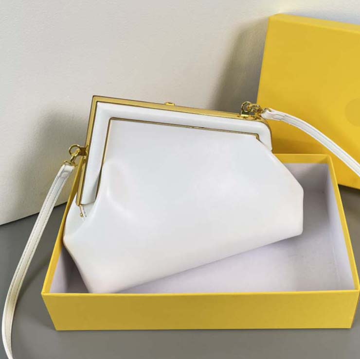 2023 new first female designer shoulder bag luxury handbag high quality messenger bag who, Black
2023 new first female designer shoulder bag luxury handbag high quality messenger bag who, Black