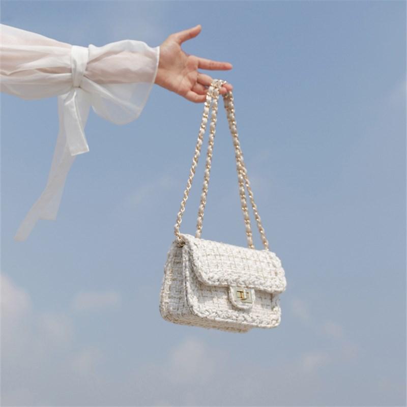 Evening Bags Tweed Small Fragrance Handbag 2022 Spring Chain One Shoulder Messenger Strap Banquet Dress Square Bag FemaleEvening, Beige
Evening Bags Tweed Small Fragrance Handbag 2022 Spring Chain One Shoulder Messenger Strap Banquet Dress Square Bag FemaleEvening, Beige