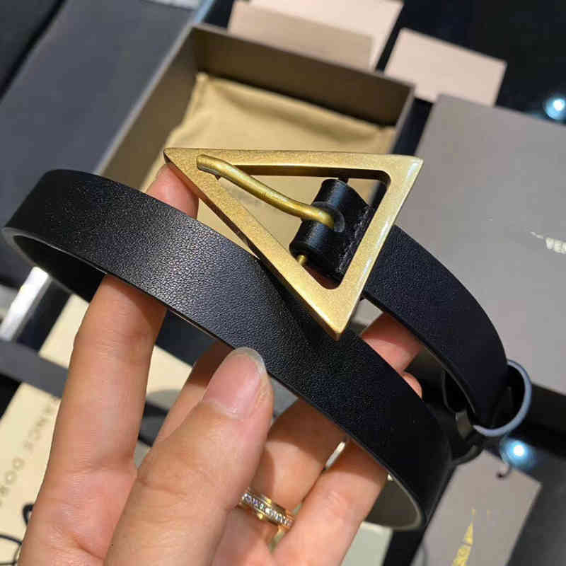 Belts B family triangle buckle belt solid copper head layer cowhide with skirt narrow decoration waist Seal Women
Belts B family triangle buckle belt solid copper head layer cowhide with skirt narrow decoration waist Seal Women