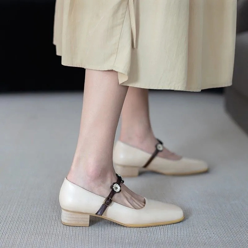 Sepatu Mary Jane Tali Bunga Manis Retro Wanita Kantor Wanita Sepatu Mules Kulit Ujung Persegi Sepatu Platform Pump Pesta Hak Rendah Chic 220614, Black
Sepatu Mary Jane Tali Bunga Manis Retro Wanita Kantor Wanita Sepatu Mules Kulit Ujung Persegi Sepatu Platform Pump Pesta Hak Rendah Chic 220614, Black