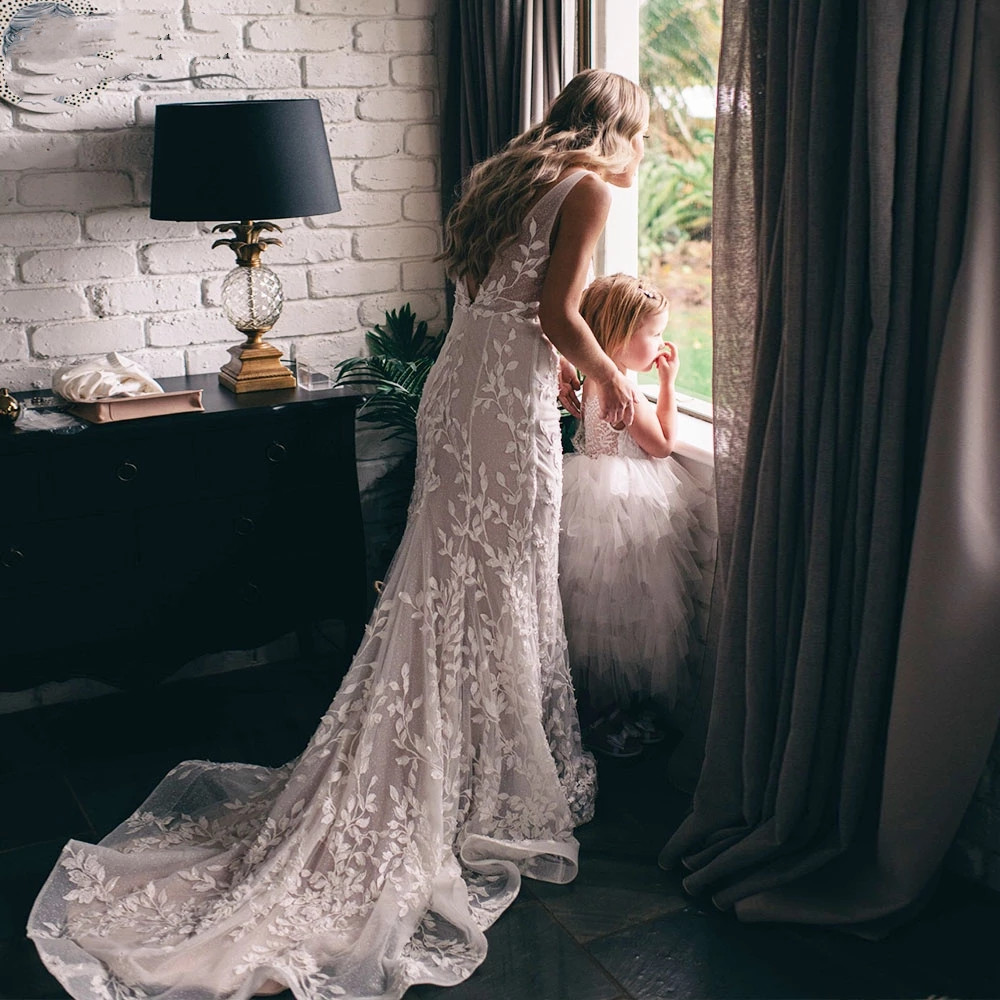Leaf Lace beach Wedding Dresses Mermaid V-Neck Backless sheer neck Bridal Gowns Sweep Train country Bohemian Robe de Soriee