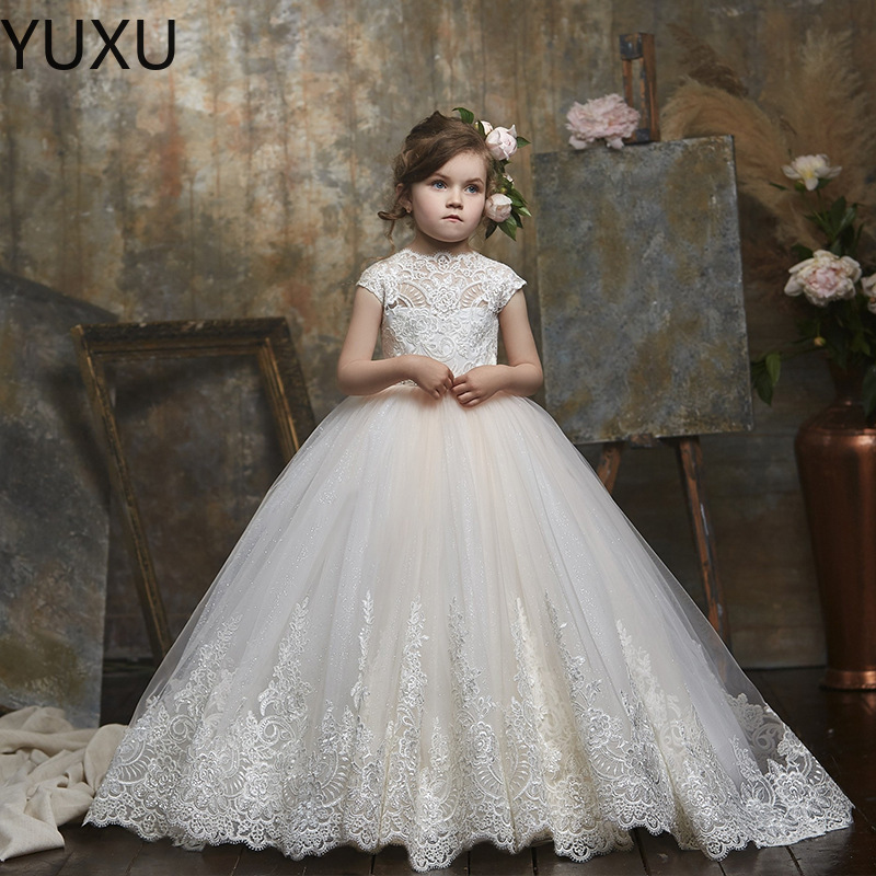 2022 Cheap White Flower Dresses for Wedding Lace Applique Ruffles Kids Formal Wear Sleeveless Custom Made Long Beach Girls Pageant Gown