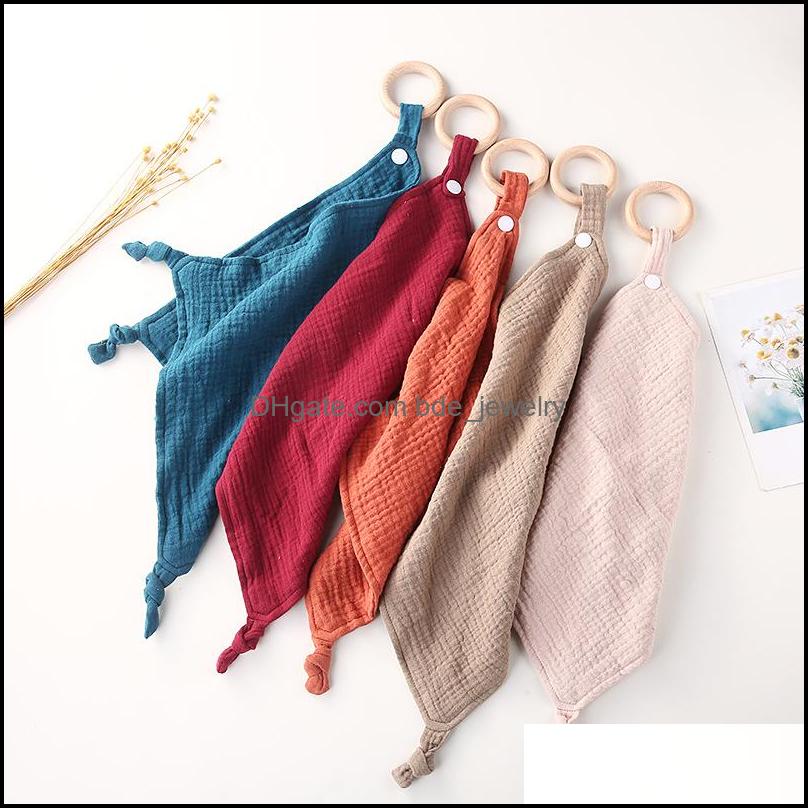 Towels Robes Gauze Wooden Ring Toddler Toy Pacify Appease Towel Handkerchief Comforters Muslin Soft Baby Sec Bdejewelry Dhsqz
Towels Robes Gauze Wooden Ring Toddler Toy Pacify Appease Towel Handkerchief Comforters Muslin Soft Baby Sec Bdejewelry Dhsqz