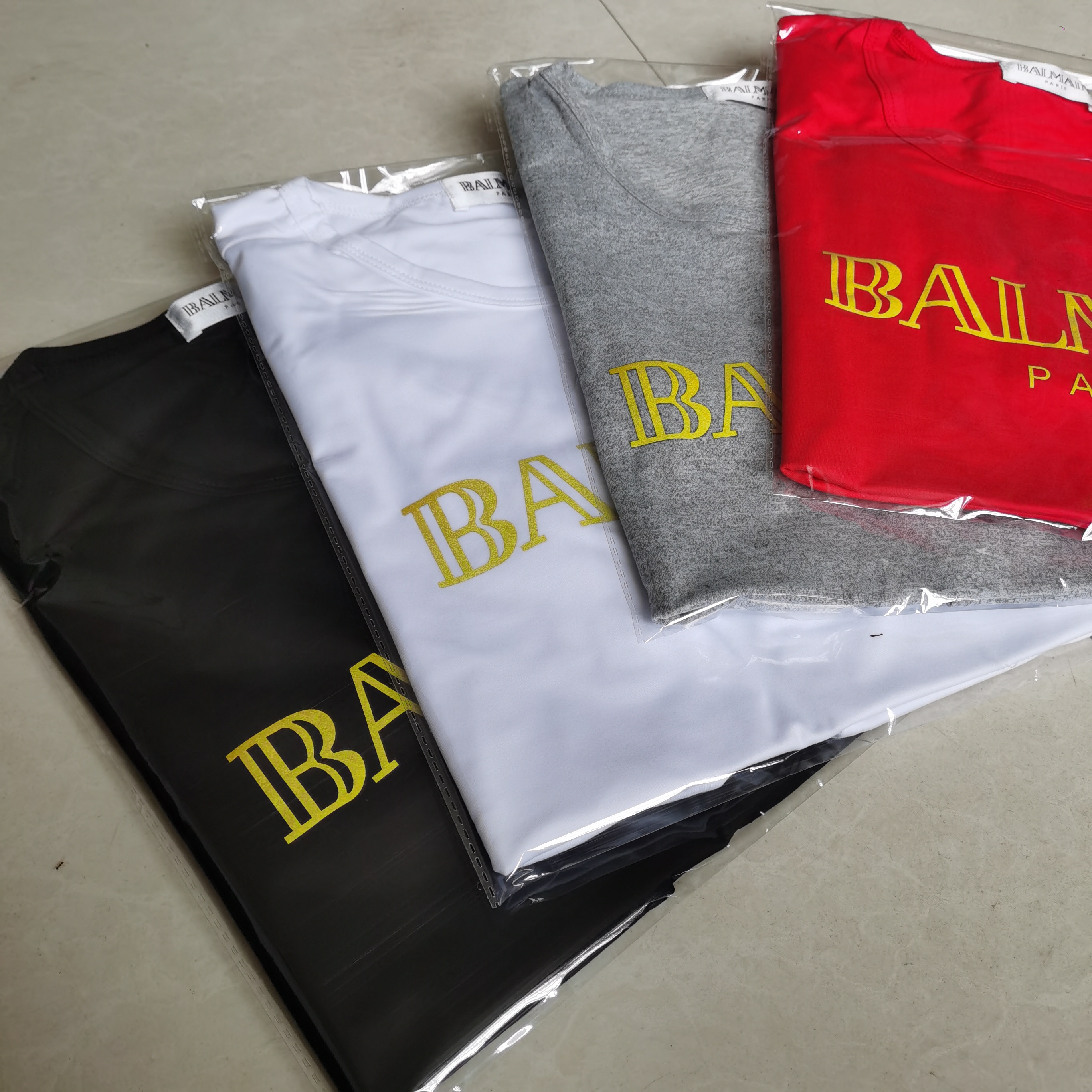Luxury Designer Printing Summer t shirts Famous Mens Essentialt Anti-Wrinkle Breathable Streetwear Fashion Men Women Short Sleeve Tees -4xlL Balancaiga tees coat, Size do not sell
Luxury Designer Printing Summer t shirts Famous Mens Essentialt Anti-Wrinkle Breathable Streetwear Fashion Men Women Short Sleeve Tees -4xlL Balancaiga tees coat, Size do not sell