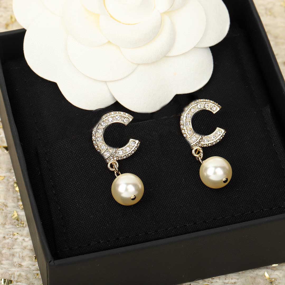 2022 Top quality Charm drop earring with diamond and nature shell beads for women wedding jewelry gift have box stamp PS7019A