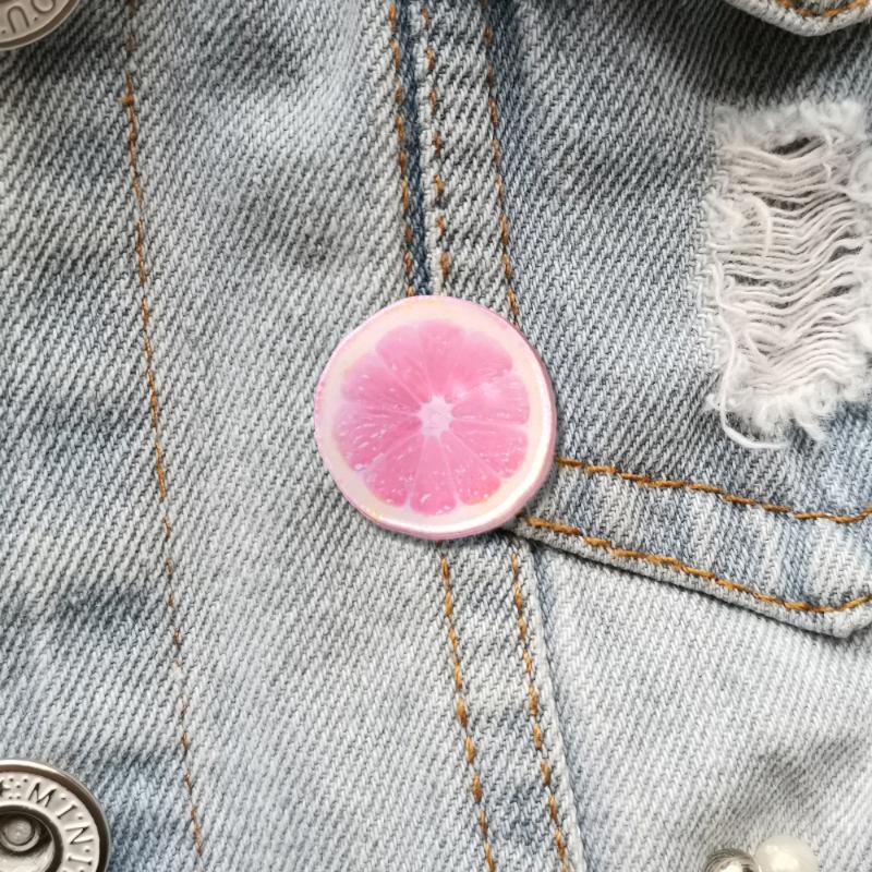 Pins Brooches Cartoon Lemon Slices Cute Pink Acrylic Brooch Vintage Lapel Pin For Women Backpacks Bag Hat Jewelry Badges Scarf BucklePins
Pins Brooches Cartoon Lemon Slices Cute Pink Acrylic Brooch Vintage Lapel Pin For Women Backpacks Bag Hat Jewelry Badges Scarf BucklePins