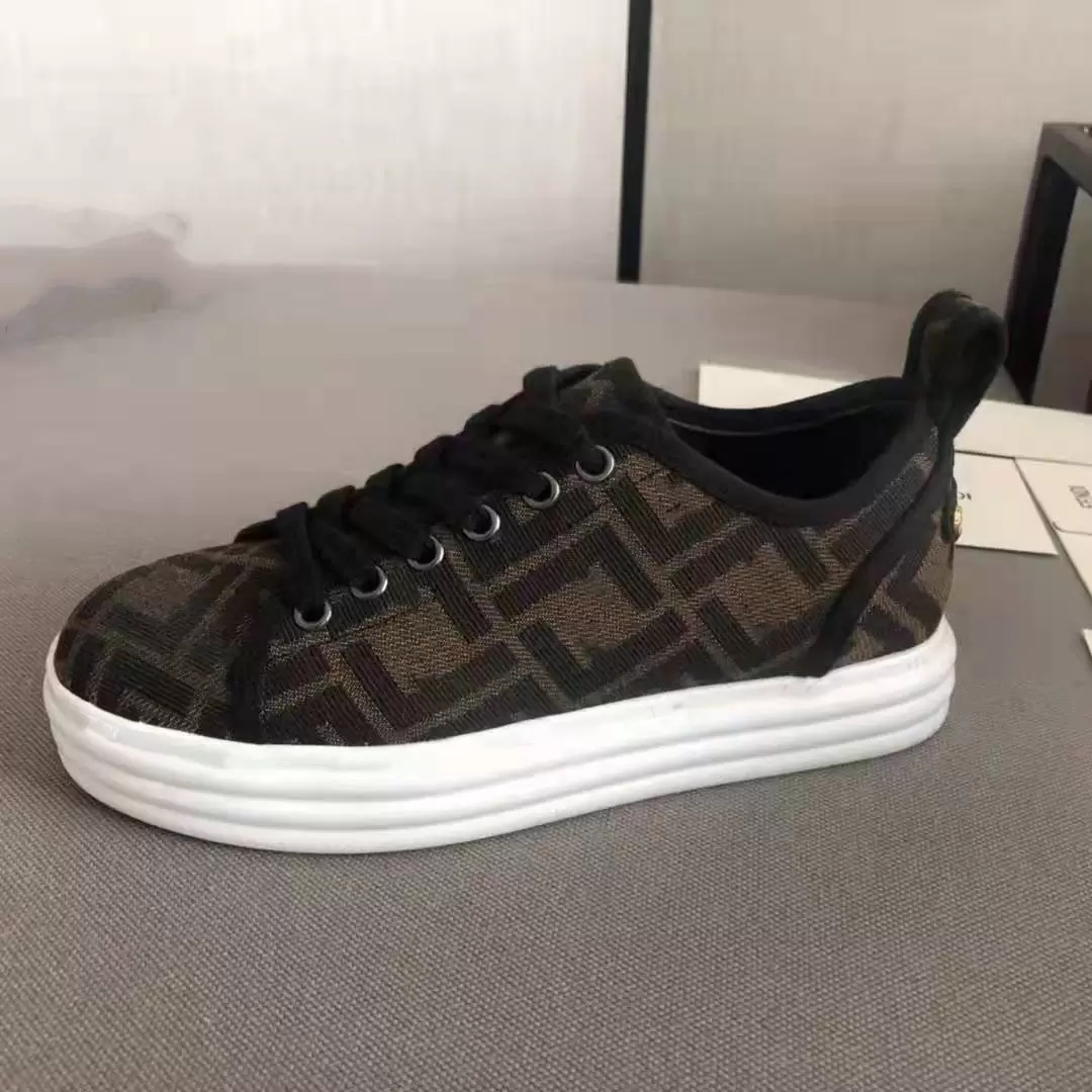 2022SS Top-quality designer double lace-up casual shoes for men and women, comfortable beautiful. Classic timeless Luxury women Casual Shoes original box, 12
2022SS Top-quality designer double lace-up casual shoes for men and women, comfortable beautiful. Classic timeless Luxury women Casual Shoes original box, 12
