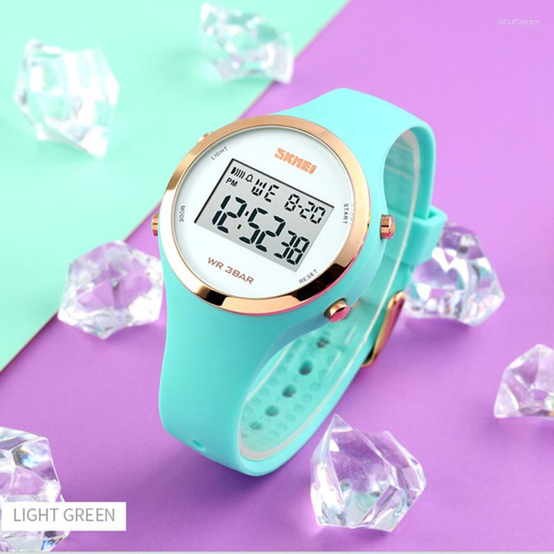 Wristwatches Men Sports Watches Chronos Countdown Men's Watch Waterproof LED Digital Man Electronic Clock Relogio Masculino SKMEI 2022Wr, White
Wristwatches Men Sports Watches Chronos Countdown Men's Watch Waterproof LED Digital Man Electronic Clock Relogio Masculino SKMEI 2022Wr, White