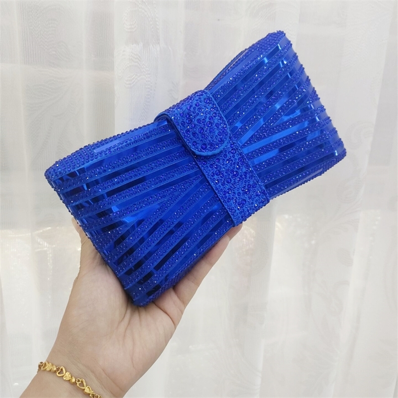 Blue color er Crystal Purse Silver Rose Golden Clutch Bags Women Chain Wedding Evening Handbags Day Clutches 220617, 12
Blue color er Crystal Purse Silver Rose Golden Clutch Bags Women Chain Wedding Evening Handbags Day Clutches 220617, 12