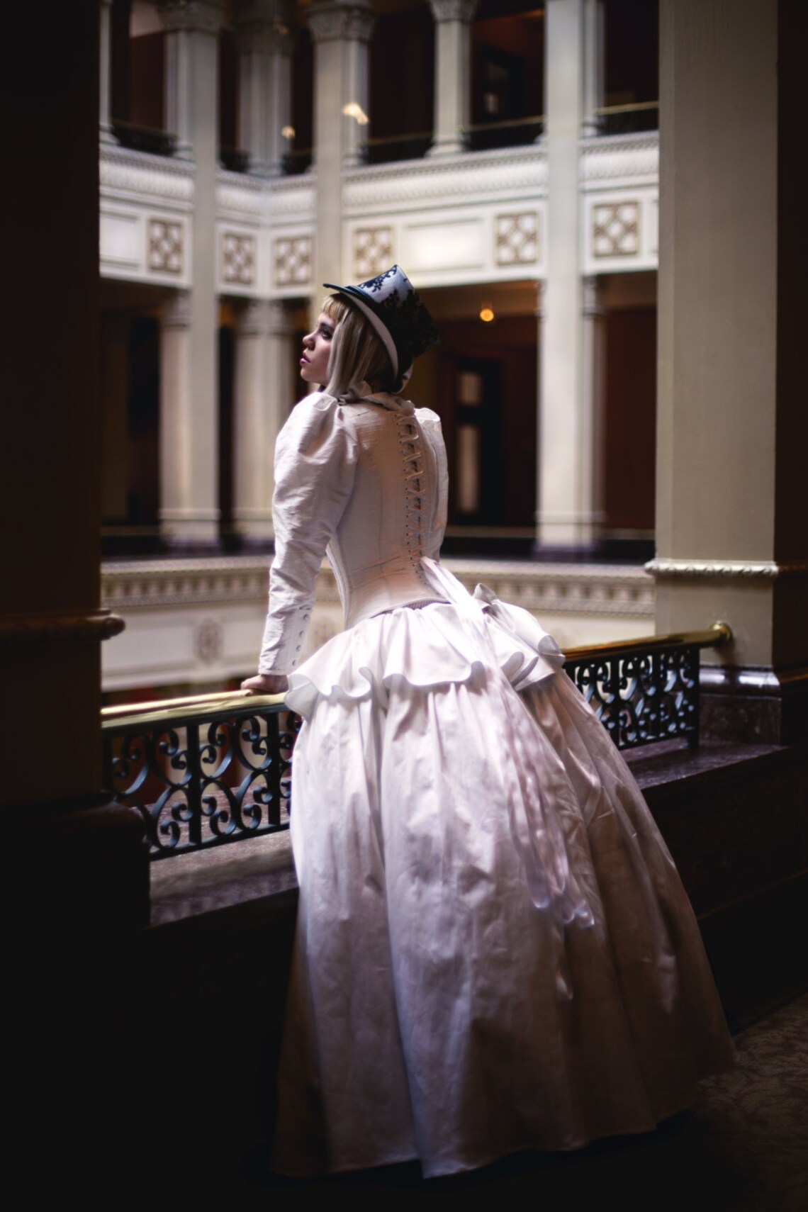 Retro Long Sleeve Steampunk Wedding Dress Alternative Corset Bridal Gowns Square Neck White Vintage Victorian White Ball Gown Masquerade Dresses For W