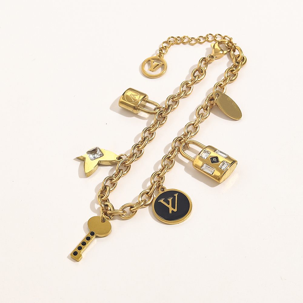 2022 New Fashionable Classic Bracelets Women Bangle 18K Gold Plated Stainless steel Crystal Lovers Gift Wristband Cuff Chain Designer Jewelry ZG1324
2022 New Fashionable Classic Bracelets Women Bangle 18K Gold Plated Stainless steel Crystal Lovers Gift Wristband Cuff Chain Designer Jewelry ZG1324