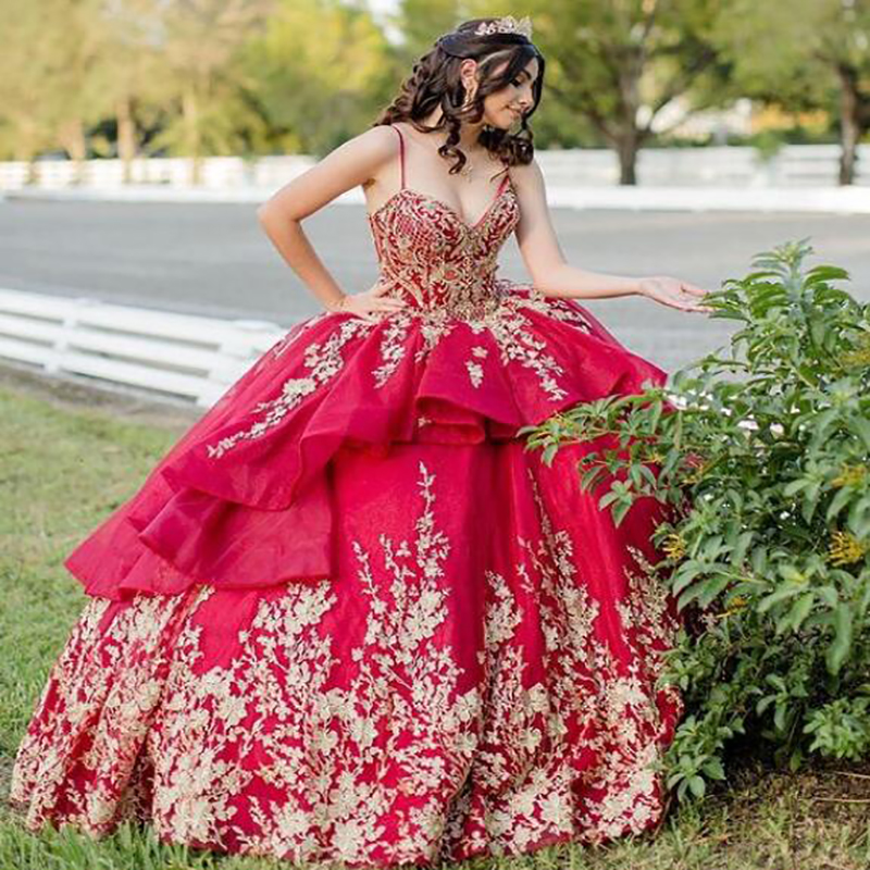 Red Charro Quinceanera Dresses 2022 Princess Spaghetti Strap Gold Applique Lace Sweet 16 Party Dress Vintage Vestido De 15 Anos Robe Bal Medieval Grad