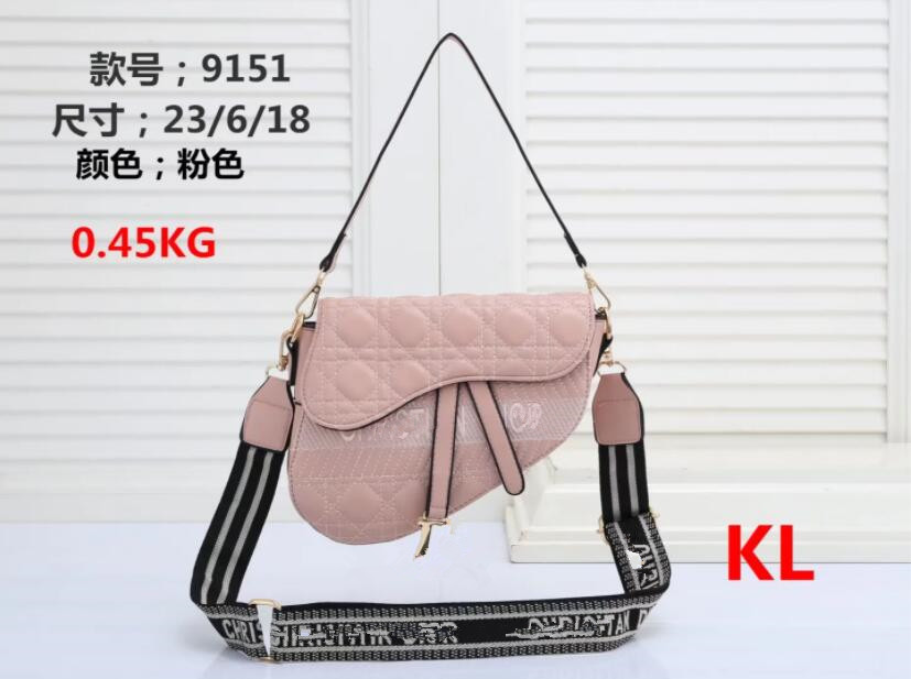 Top leather man women Saddle wallet Purse shoulder bag Work handbag with dustbag card Beautiful gift Free transhipment D001, Black/grey
Top leather man women Saddle wallet Purse shoulder bag Work handbag with dustbag card Beautiful gift Free transhipment D001, Black/grey