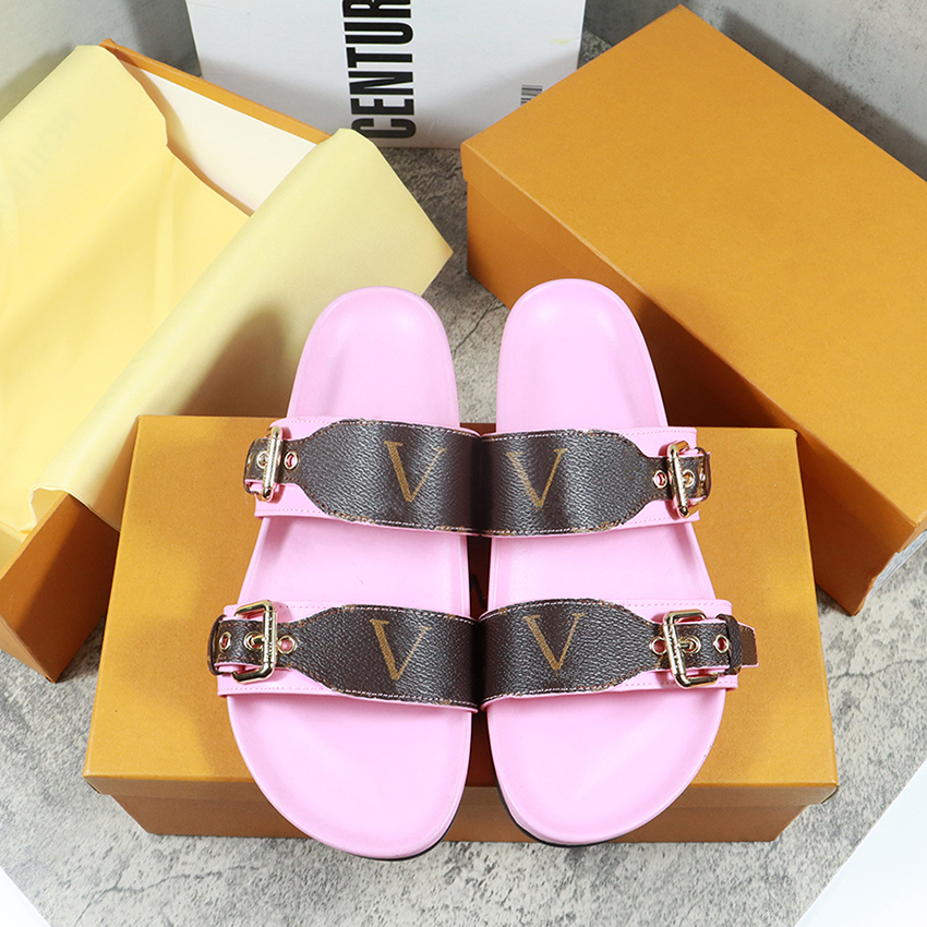 Slippers BOM DIA FLAT MULE 1A3R5M Cool Fashion Slippers 2 Strap Adjustment Gold Buckle Ladies Men Summer Shoes03, Original box
Slippers BOM DIA FLAT MULE 1A3R5M Cool Fashion Slippers 2 Strap Adjustment Gold Buckle Ladies Men Summer Shoes03, Original box