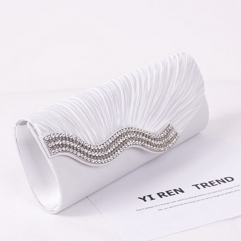 Women Evening Bags Fashion Satin Wedding Purse Envelope Bridal Party Purse Chain Dinner Day Clutch Evening Handbag L220816, Black
Women Evening Bags Fashion Satin Wedding Purse Envelope Bridal Party Purse Chain Dinner Day Clutch Evening Handbag L220816, Black