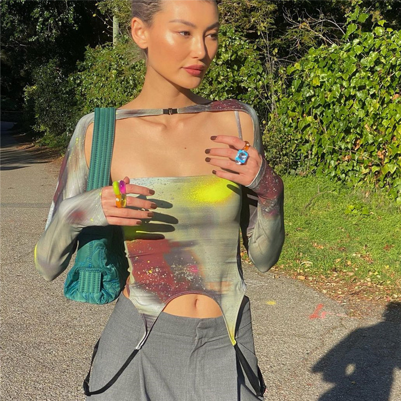 CNYISHE Sexy Tie Dye Cropped Shirt Long Sleeve Slim Streetwear T-shirt Tees Women Tops Casual Boho Print Outfits Spring Crop Top 220321