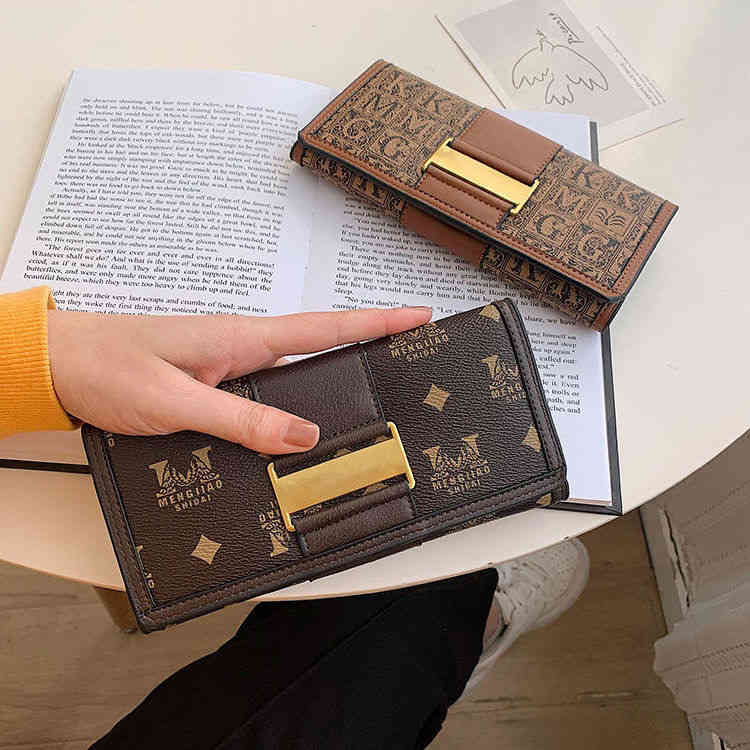 Designer Leather Card Wallet European And American Women's Long New Fashion Printing Versatile Buckle Folding Small Wallet Personalized Bag, Coffee short
Designer Leather Card Wallet European And American Women's Long New Fashion Printing Versatile Buckle Folding Small Wallet Personalized Bag, Coffee short