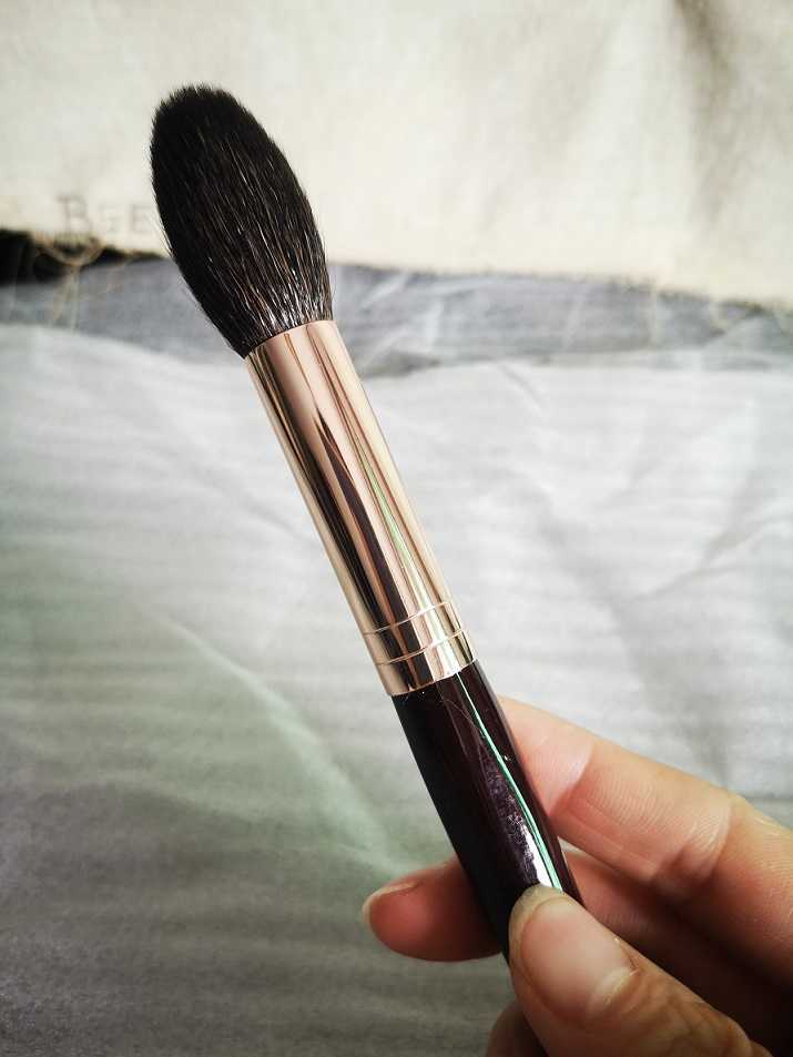 Charlotte-T Powder Sculpt Brush Boxed Face Contouring Single Makeup Brush Cheekbone Highlight Sculpting Cosmetic Brushes Women Cosmetics