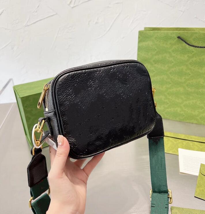 Designer Camera Bag Shoulder Bags Vintage Zipper Genuine Leather Patchwork Letter Men Women Adjustable Belt Strap High Quality Fashion Style, Black
Designer Camera Bag Shoulder Bags Vintage Zipper Genuine Leather Patchwork Letter Men Women Adjustable Belt Strap High Quality Fashion Style, Black