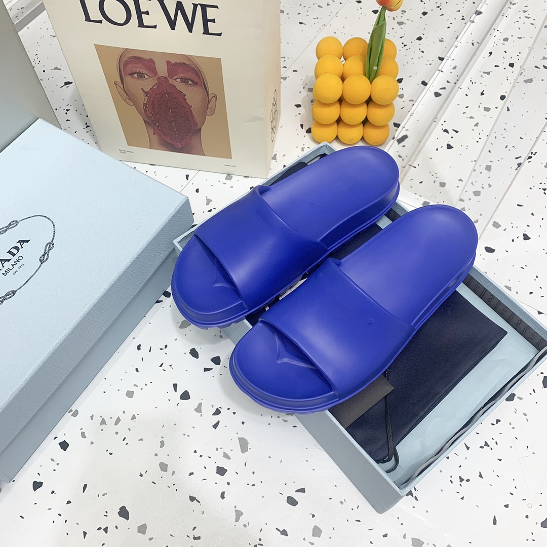 Foam Runners Slippers Slides Designer men women shoes Sandal Designer Sliders solid leather fashion luxury flat bottom size 35-45 comfort, Blue
Foam Runners Slippers Slides Designer men women shoes Sandal Designer Sliders solid leather fashion luxury flat bottom size 35-45 comfort, Blue