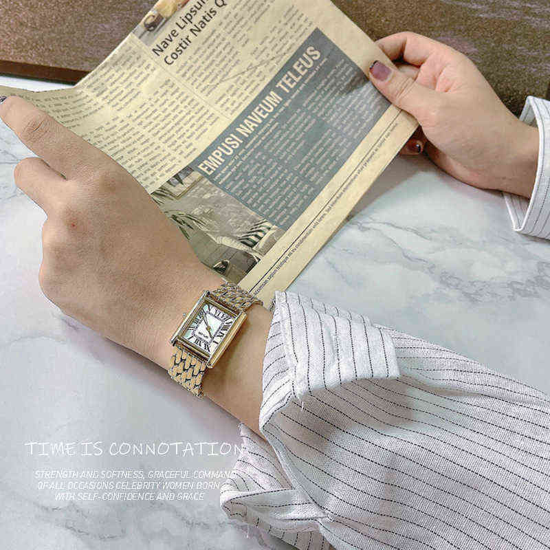 luxury women watch santos wristwatches high quality 5OIX womencassidy Tank ultra thin waterproof atmosphere simple live butterfly button advanced sense, Gold
luxury women watch santos wristwatches high quality 5OIX womencassidy Tank ultra thin waterproof atmosphere simple live butterfly button advanced sense, Gold