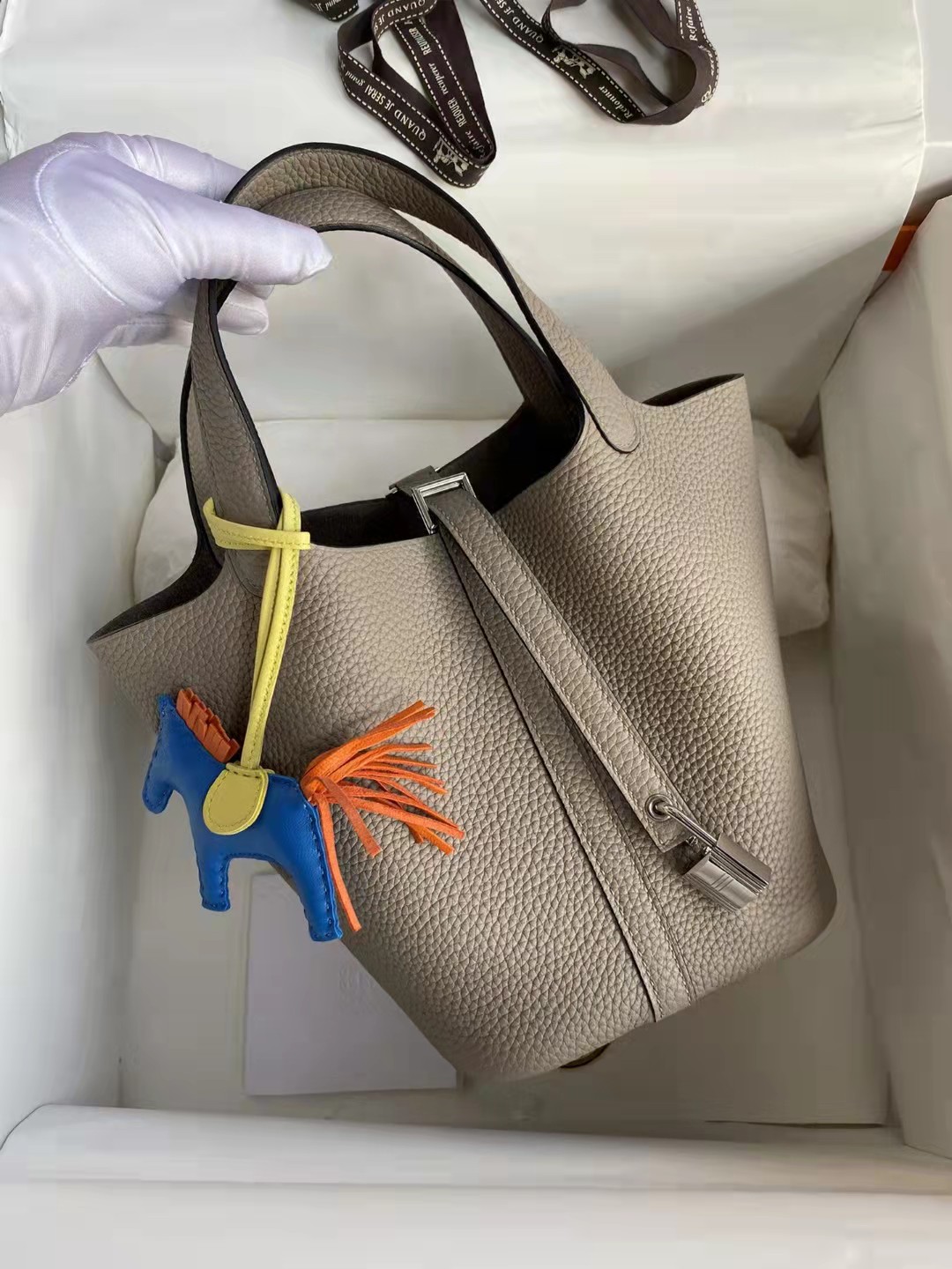 Women's bags, high-end custom quality basket Picotin... 18cm TC combined Swift leather handbag 7854652
Women's bags, high-end custom quality basket Picotin... 18cm TC combined Swift leather handbag 7854652