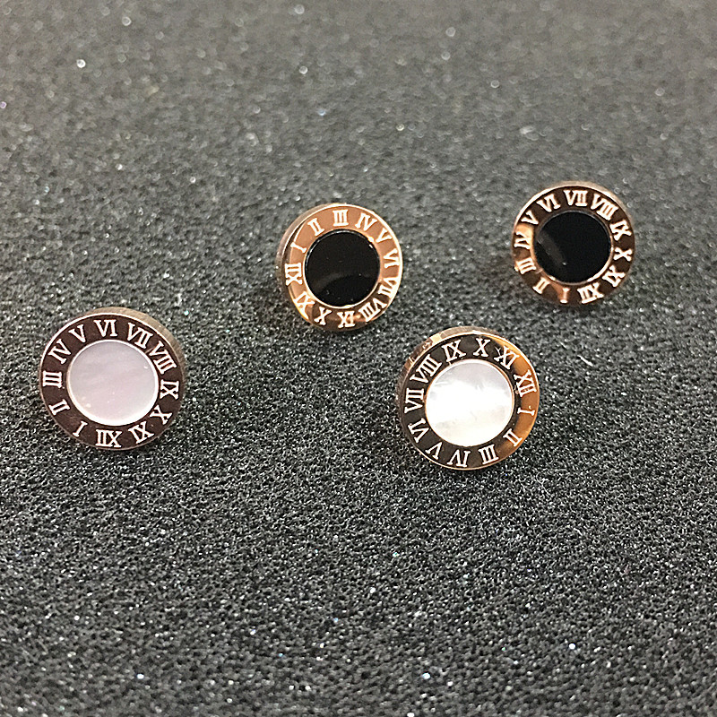 Top Quality Titanium Steel Women Designer Stud Cute Size Drop Oil Luxury Style Simple Couple Earrings For Christmas Gift
Top Quality Titanium Steel Women Designer Stud Cute Size Drop Oil Luxury Style Simple Couple Earrings For Christmas Gift