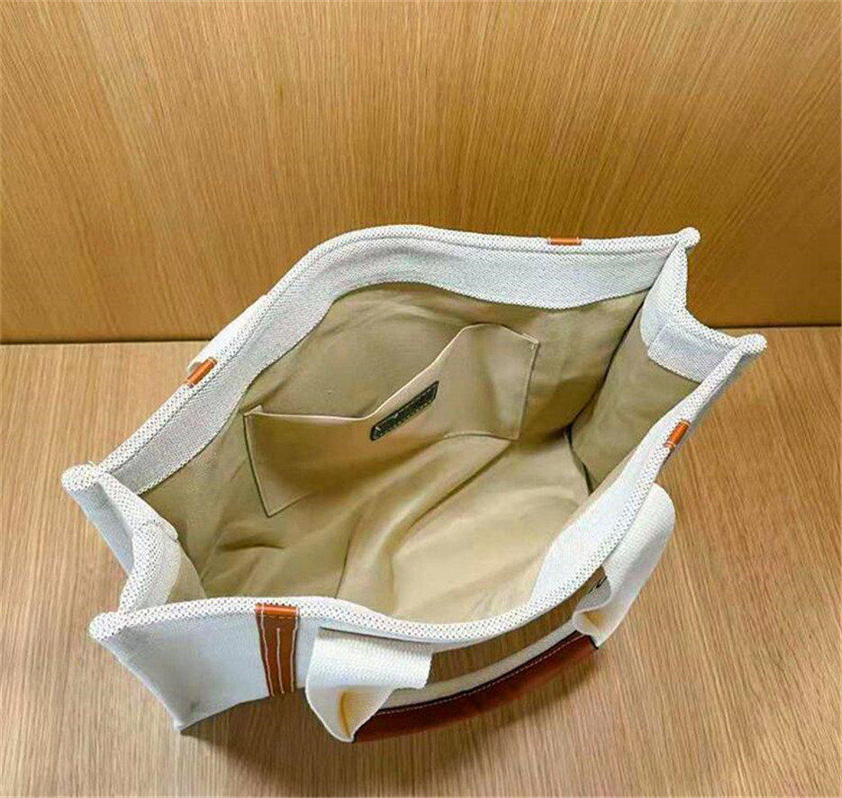 Totes 2022 Women handbags WOODY Tote shopping bag handbag high NYLON hobo fashion linen Large Beach bags luxury designer travel Crossbod
Totes 2022 Women handbags WOODY Tote shopping bag handbag high NYLON hobo fashion linen Large Beach bags luxury designer travel Crossbod