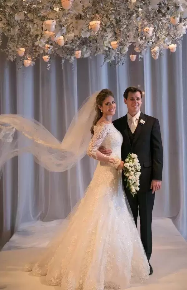Gorgeous Lace Mermaid Wedding Dresses Bridal Gown Scalloped Applique Off the Shoulder Long Sleeves Custom Made Beach Straps Vestido De Novia Plus Size