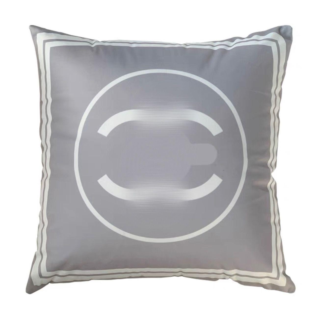 Luxury designer pillow case cushion cover high quality Signage printing classic fashion 8 patterns for Decorative pillowcase new home move house gift 2022, As pic
Luxury designer pillow case cushion cover high quality Signage printing classic fashion 8 patterns for Decorative pillowcase new home move house gift 2022, As pic