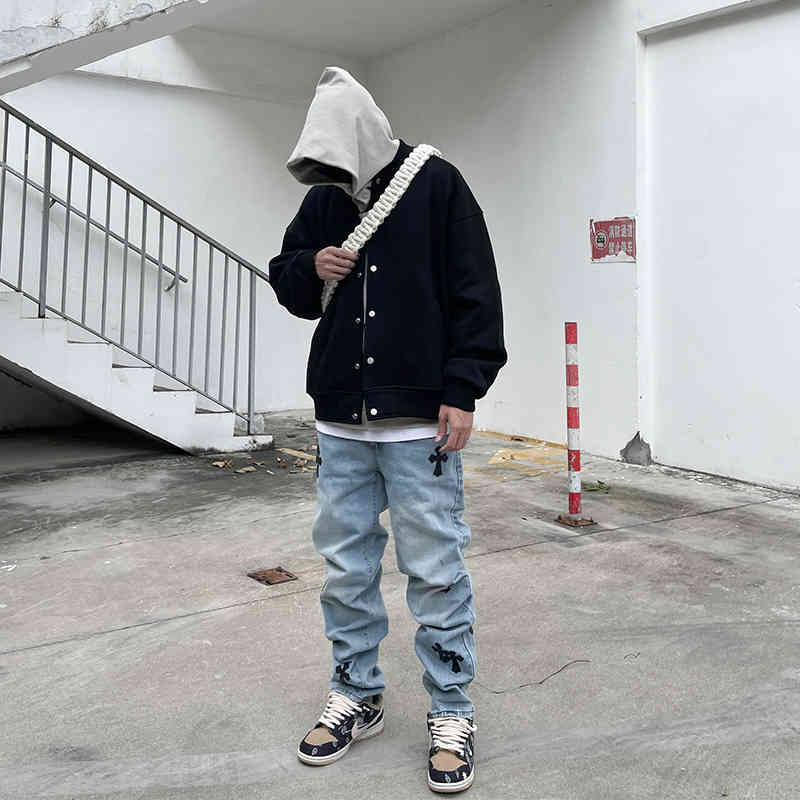 American Retro High Street Hip Hop Loose Plush Stand Collar Cardigan Sweater Men' Autumn 2022 New National Fashion Coat, Dark gray
American Retro High Street Hip Hop Loose Plush Stand Collar Cardigan Sweater Men' Autumn 2022 New National Fashion Coat, Dark gray