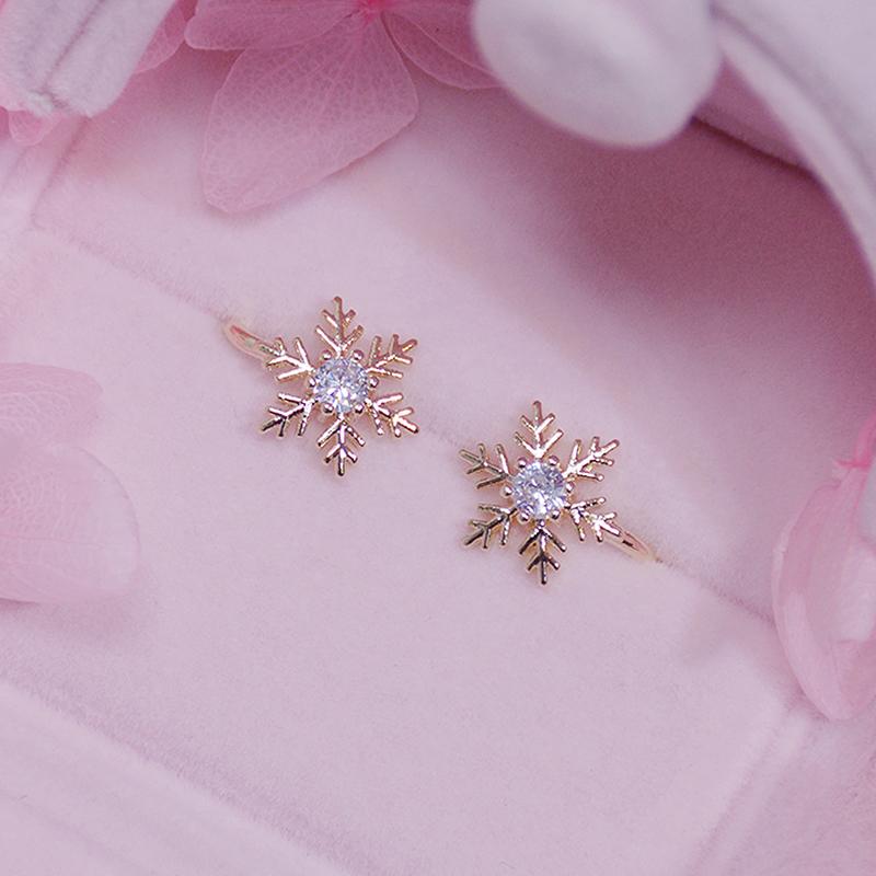 Clip-on & Screw Back Korean Plated 14K Real Gold Snowflake Women Earring Cubic Bling Zircon Anti-allergy Ear Bone Clip Charm Hollow Pendant
Clip-on & Screw Back Korean Plated 14K Real Gold Snowflake Women Earring Cubic Bling Zircon Anti-allergy Ear Bone Clip Charm Hollow Pendant