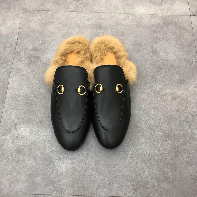 2022 Luxury Plush Sandals Muller Ladie Leather Slippers Men Wool Loafers Slipper Ladies Muller Casual Beach Shopping Essentials With Box Size 35-45
2022 Luxury Plush Sandals Muller Ladie Leather Slippers Men Wool Loafers Slipper Ladies Muller Casual Beach Shopping Essentials With Box Size 35-45