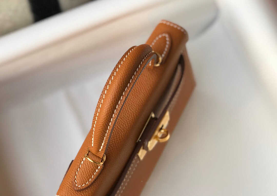 Yiweibags New designer Fashion Mini Women's Bag 19cm 25cm Real Leather Portable Cowhide Second Generation Single Shoulder Messeng, Orange
Yiweibags New designer Fashion Mini Women's Bag 19cm 25cm Real Leather Portable Cowhide Second Generation Single Shoulder Messeng, Orange