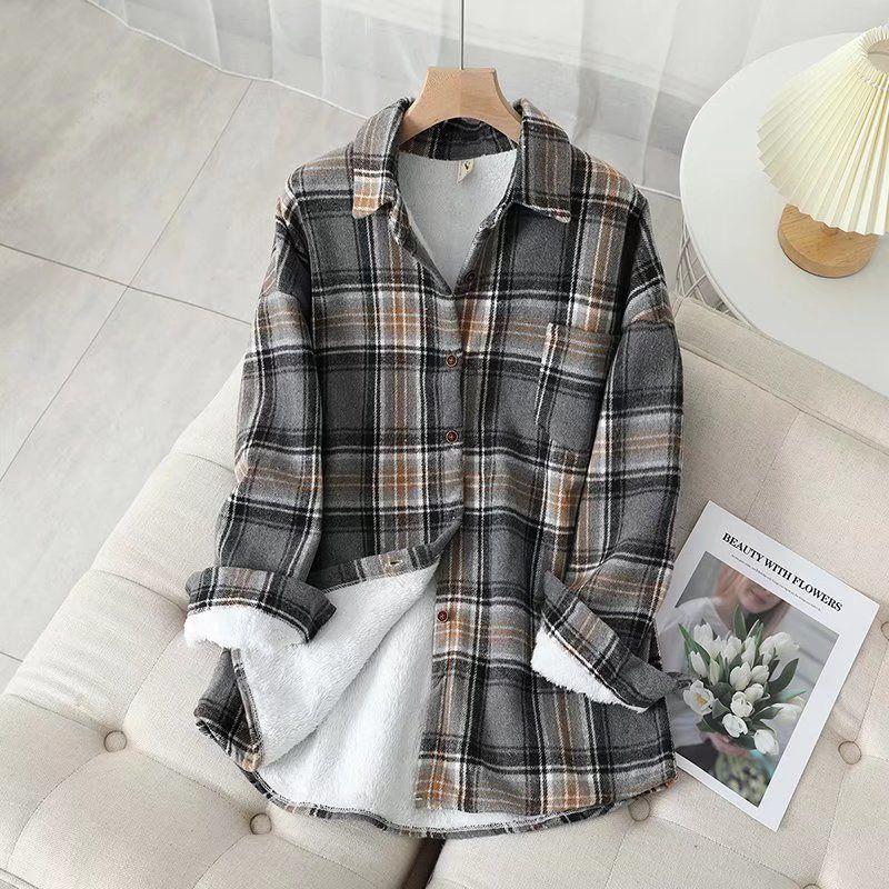Women' Blouses & Shirts 2022 Korean Retro Warm Winter Fleece Wool Shirt Thick Turn-down Collar Casual Loose Office Lady IT Plaid Pockets Bl, Beige
Women' Blouses & Shirts 2022 Korean Retro Warm Winter Fleece Wool Shirt Thick Turn-down Collar Casual Loose Office Lady IT Plaid Pockets Bl, Beige