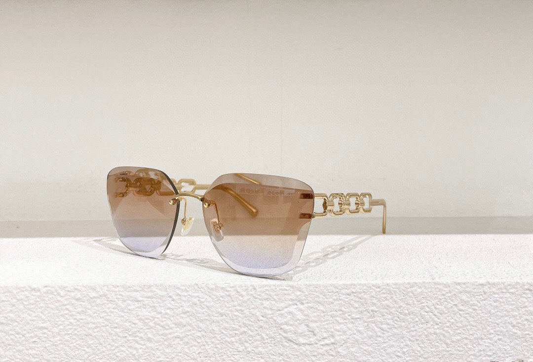 Sunglasses For Women and Men Summer 0820 Style Anti-Ultraviolet Retro Plate Frameless Eyeglasses Random Box
Sunglasses For Women and Men Summer 0820 Style Anti-Ultraviolet Retro Plate Frameless Eyeglasses Random Box