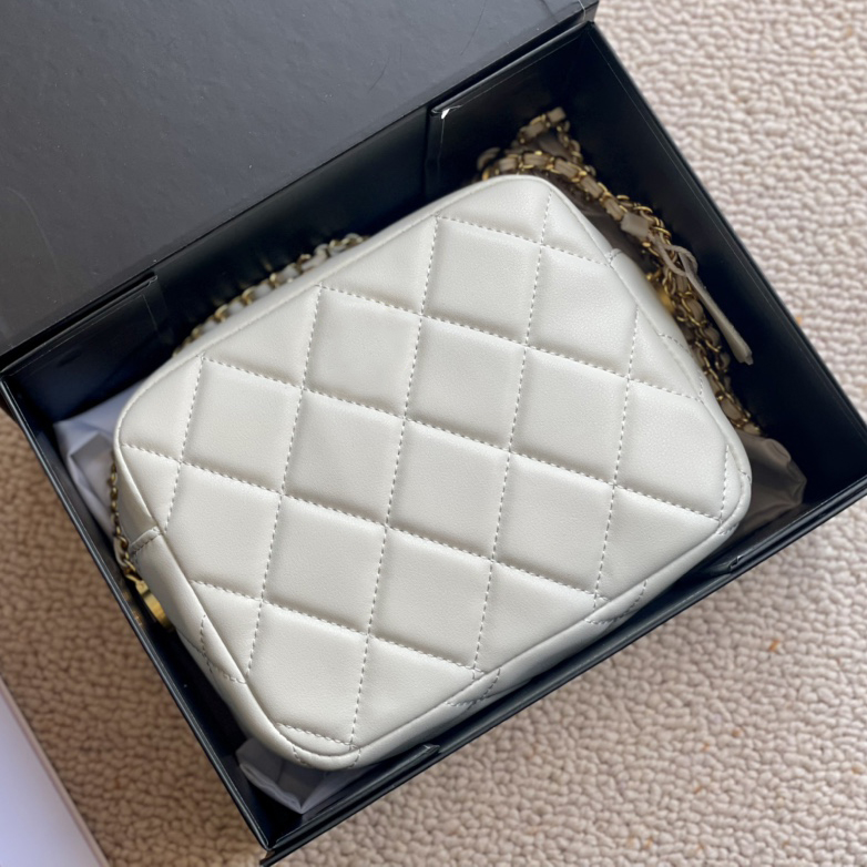 2022Ss Designer Camera Bag Walnut Golden Ball Top Lambskin Classic Quilted Plaid Gold Metal Chain Zipper Shoulder Crossbody Luxurious Ladies, Box
2022Ss Designer Camera Bag Walnut Golden Ball Top Lambskin Classic Quilted Plaid Gold Metal Chain Zipper Shoulder Crossbody Luxurious Ladies, Box