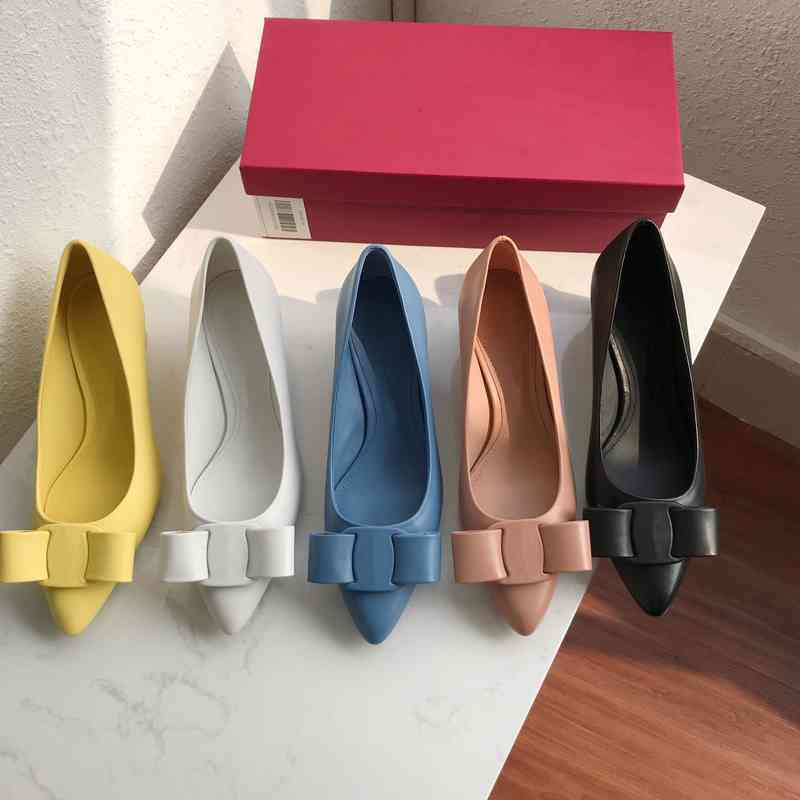 Sandals Dongguan goods non ordinary spring SF bow single shoes thick heels sheepskin high women's blue work, 1# shoe box
Sandals Dongguan goods non ordinary spring SF bow single shoes thick heels sheepskin high women's blue work, 1# shoe box