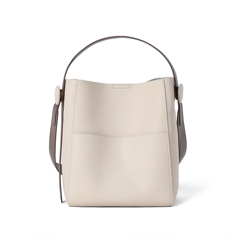 luxurys designers Fashion womens CrossBody bag Shoulder Bags Letter Handbag ladies purse Leather Chains Clutch Handbag