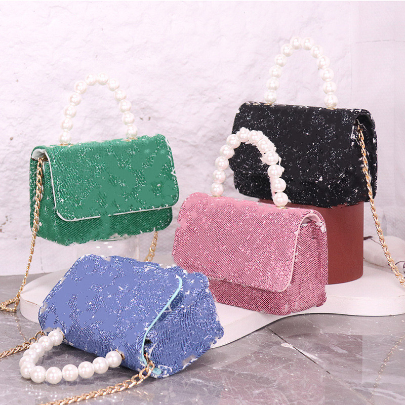 Luxury children Pearl chain handbag kids letter printed denim one shoulder bag girls princess messenger bags A8916, Mix colors
Luxury children Pearl chain handbag kids letter printed denim one shoulder bag girls princess messenger bags A8916, Mix colors
