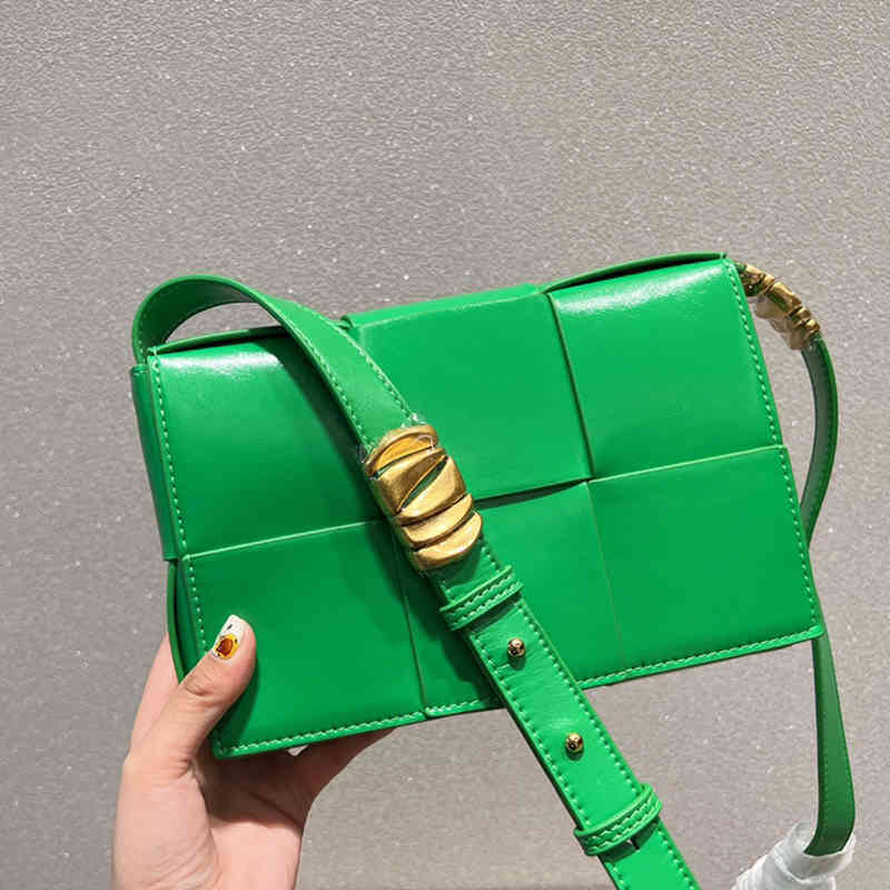 Designer Luxury Womens Bags Bottegas Handbag Fashion Shoulder dupes nylon Venetas Large Capacity Totes leather crossbody Bag Versatile mini jodie Wallet BXU1, Bv050913
Designer Luxury Womens Bags Bottegas Handbag Fashion Shoulder dupes nylon Venetas Large Capacity Totes leather crossbody Bag Versatile mini jodie Wallet BXU1, Bv050913