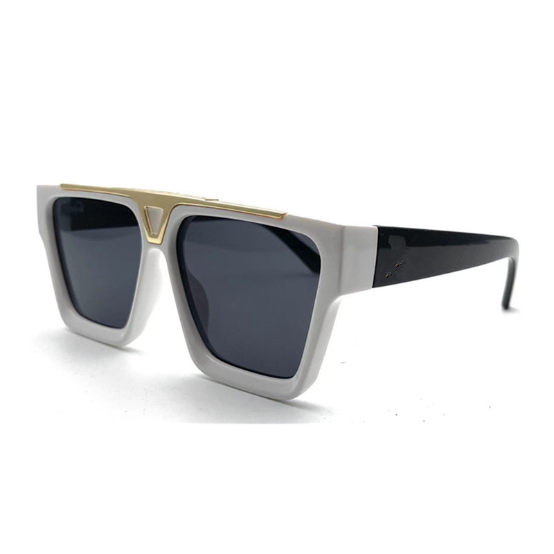 Designer Mens Sunglasses Womens Anti-UV Protection Sun Glasses for Men and Women 8675#
Designer Mens Sunglasses Womens Anti-UV Protection Sun Glasses for Men and Women 8675#