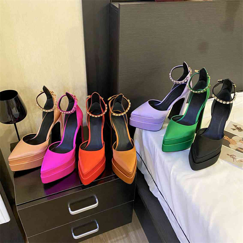 Designer AEVITAS Sandals Waterproof High Heels Pumps Ankle Strap Decorated Shoes Personalized Satin Catwalk Sanda Height 15cm
Designer AEVITAS Sandals Waterproof High Heels Pumps Ankle Strap Decorated Shoes Personalized Satin Catwalk Sanda Height 15cm