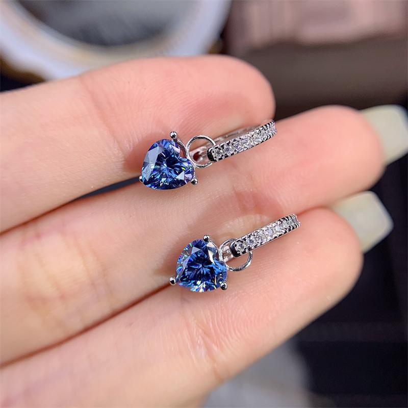 Stud Heat Shape Earrings For Women 1ct/pcs Total 2ct Blue Moissanite Earring With 925 Silver D Color Drop WomenStud
Stud Heat Shape Earrings For Women 1ct/pcs Total 2ct Blue Moissanite Earring With 925 Silver D Color Drop WomenStud