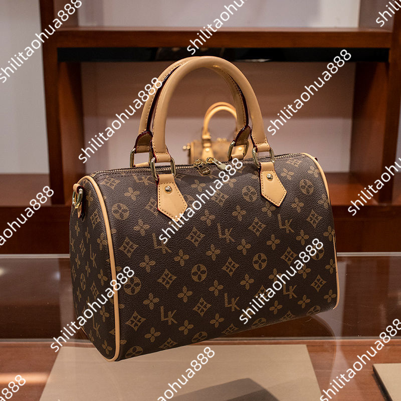 Designer Women louiseitys viutonitys Messenger Travel bag Classic Style Fashion bags Shoulder Bags Lady Totes handbags speedy 30 cm With key lock
Designer Women louiseitys viutonitys Messenger Travel bag Classic Style Fashion bags Shoulder Bags Lady Totes handbags speedy 30 cm With key lock