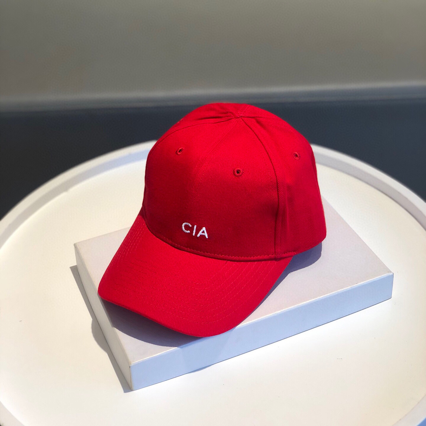 Ball Caps 2022 New Ball Caps Popular Mens Designer Style Simple Sun Hat Womens Fashion Leisure Four Seasons Universal Neutral Outdoor Sports T2302031, Red white
Ball Caps 2022 New Ball Caps Popular Mens Designer Style Simple Sun Hat Womens Fashion Leisure Four Seasons Universal Neutral Outdoor Sports T2302031, Red white