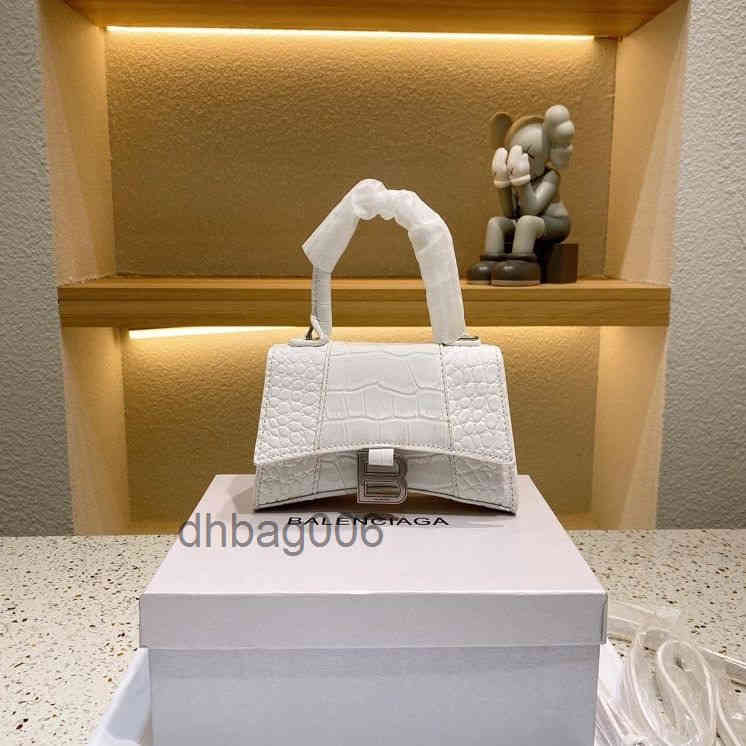 Multi Pochette large capacity real leather Bag high quality Women Luxurys Designers Bags 2022 Handbags Purses tote 19 Handbag Flap Zhouzhoubao123 5U46, No bag
Multi Pochette large capacity real leather Bag high quality Women Luxurys Designers Bags 2022 Handbags Purses tote 19 Handbag Flap Zhouzhoubao123 5U46, No bag