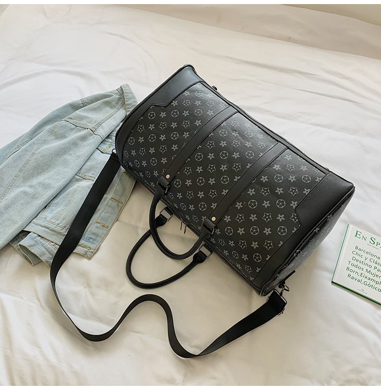 New Men Duffle Bag Women Hand Luggage Travel Bag Letter printing Leather Handbags Large CrossBody Bags Totes boys girls wallets taotao168, Withlogo
New Men Duffle Bag Women Hand Luggage Travel Bag Letter printing Leather Handbags Large CrossBody Bags Totes boys girls wallets taotao168, Withlogo