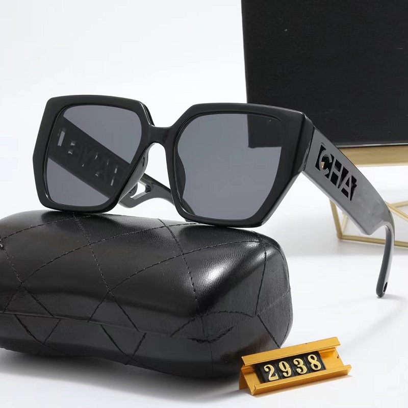 Classic Brand Sunglasses Brand Letter LOGO Design Frame Glasses Men Women Sport Eyewear Come with Box
Classic Brand Sunglasses Brand Letter LOGO Design Frame Glasses Men Women Sport Eyewear Come with Box