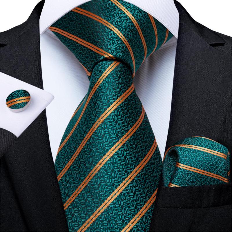 Bow Ties Men Tie Teal Green Gold Striped Quality Wedding For Hanky Cufflink Silk Set DiBanGu Novelty Design Business MJ-7315Bow
Bow Ties Men Tie Teal Green Gold Striped Quality Wedding For Hanky Cufflink Silk Set DiBanGu Novelty Design Business MJ-7315Bow